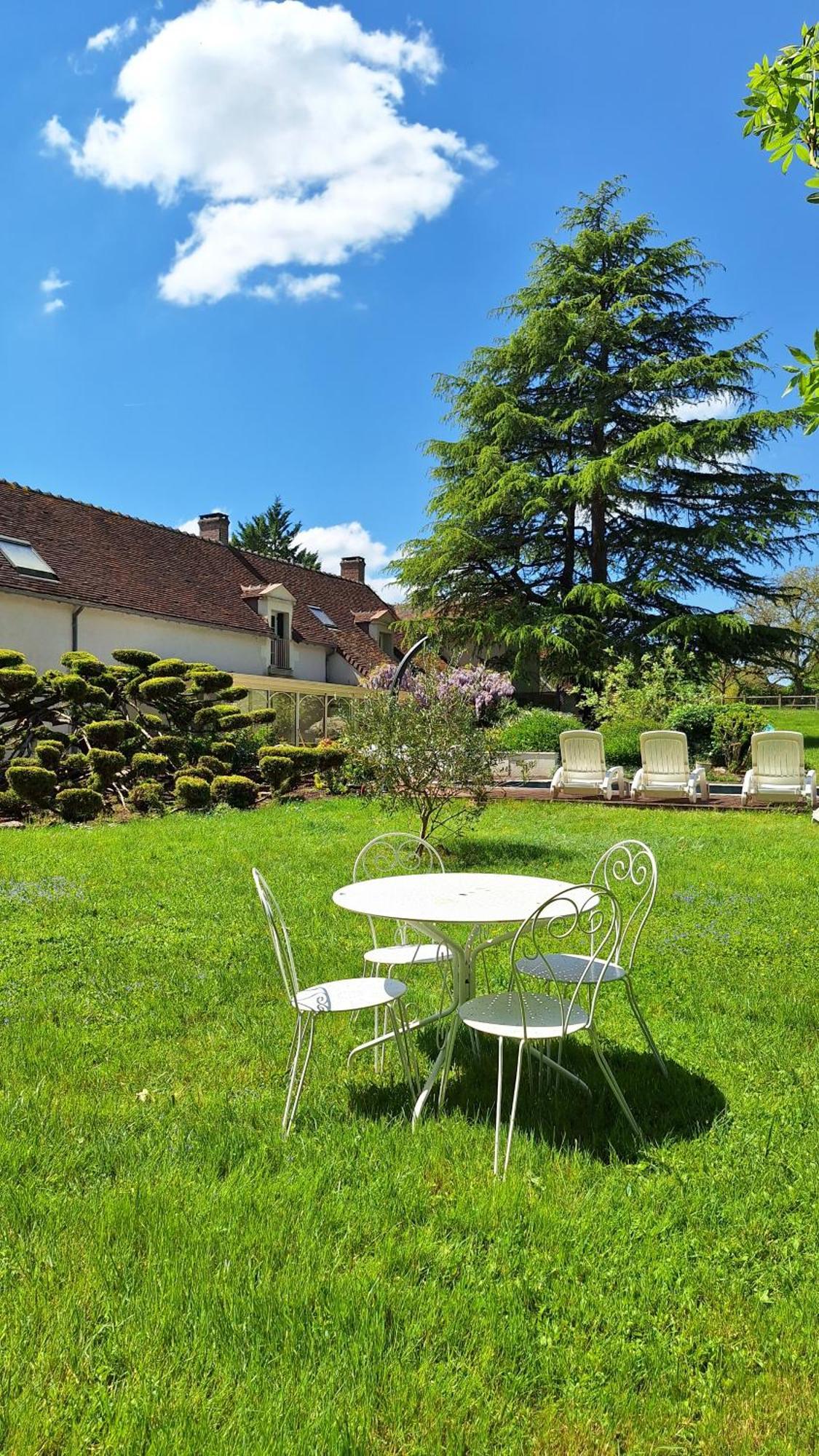 Traînefeuilles - Chambres d'hôtes Le Controis-en-Sologne Exterior foto